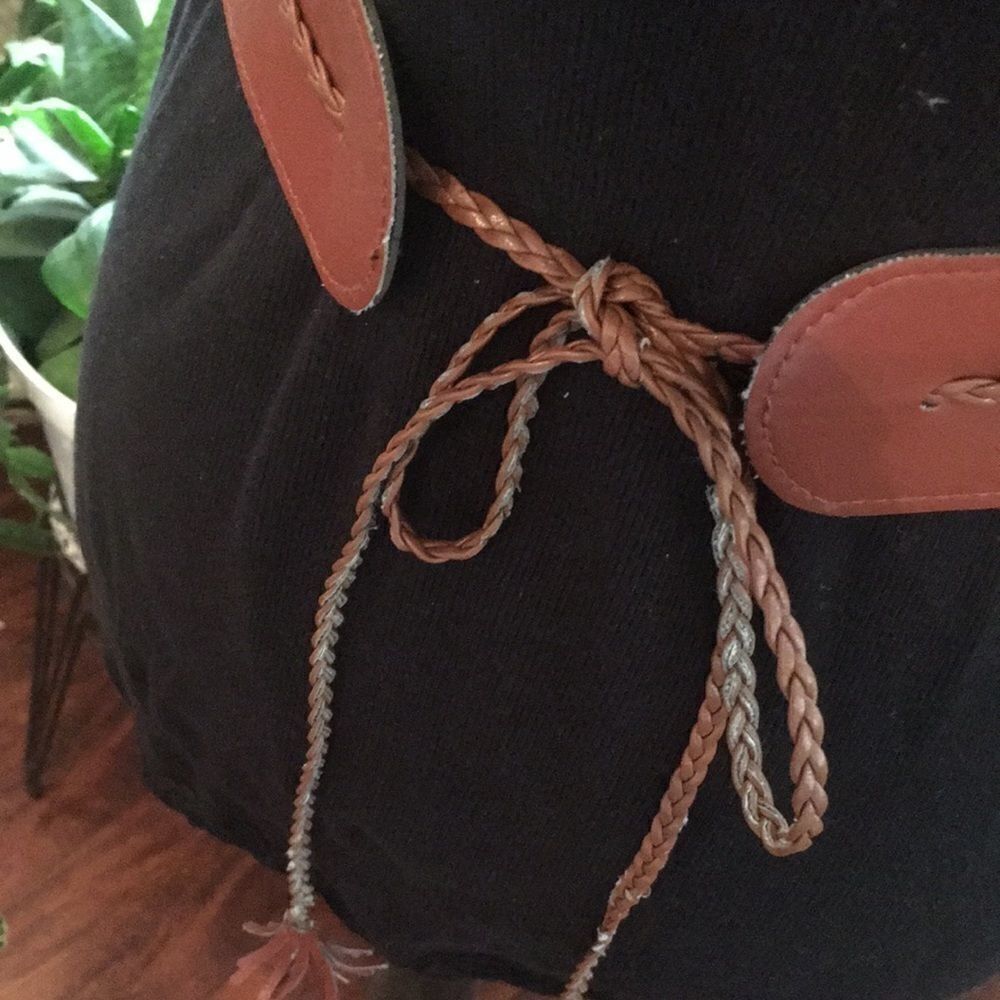 Vintage Faux Leather/ Elastic Cinch Belt - Picture 4 of 8